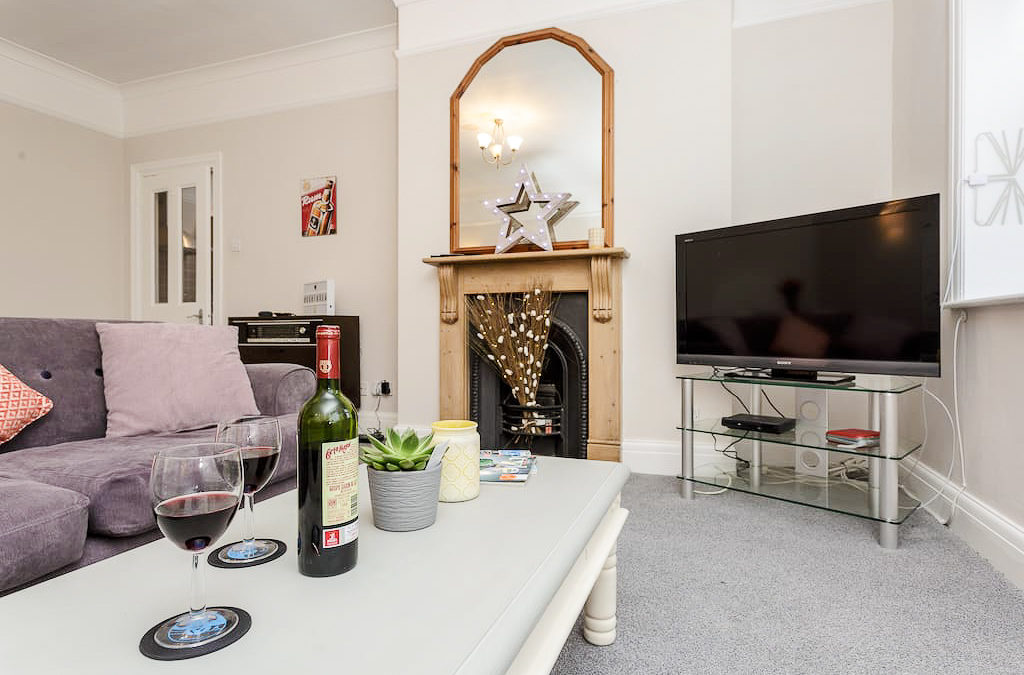 Clar 6 – Spacious flat central Southsea