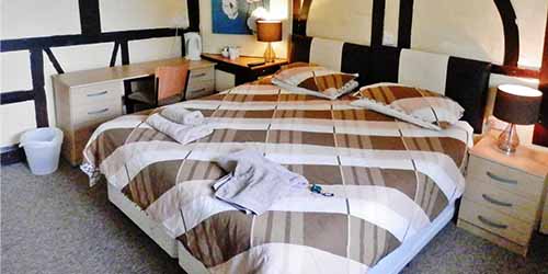 Prestleigh Inn